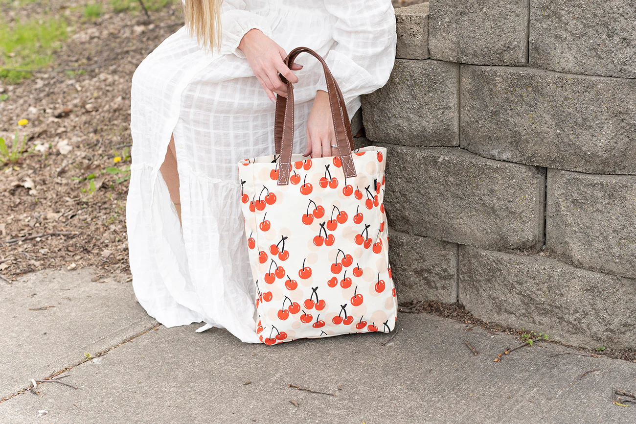 Market Tote - Cherries - Image 5