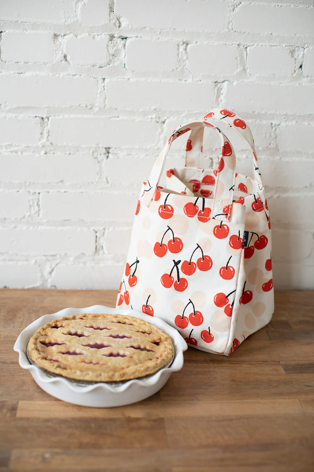 Lunch + Pie Tote - Cherries - Image 3