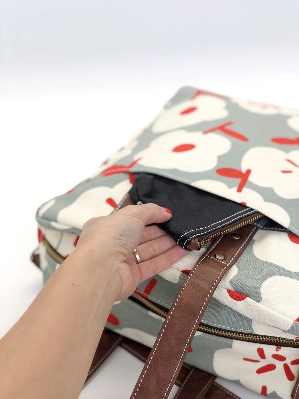 Commuter Tote - Sierra - Image 4
